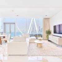 Lavish & Equipped oceanfront 2 BR facing Ain Dubai，位于迪拜Bluewaters Island的酒店