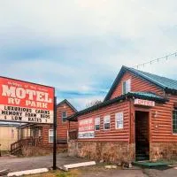 Bridge of The Gods Motel, Cabins & RV Park，位于喀斯喀特洛克斯的酒店