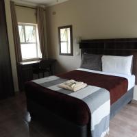 2 Bed Apt with en-suite and kitchenette - 2067，位于哈拉雷的酒店