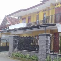 RedDoorz near Prawirotaman Yogyakarta，位于日惹Mantrijeron的酒店