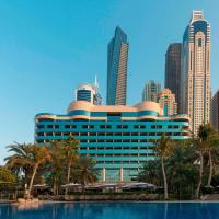 Le Meridien Mina Seyahi Beach Resort & Waterpark，位于迪拜阿尔素福赫的酒店