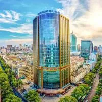 Days Hotel & Suites China Town - Very close to the Changsha Sation- Metro Line 2 & Line 6-Orange Island- Wuyi Square- Free Gym & Laundromat, 31st floor for Chinese and Western buffet，位于长沙的酒店