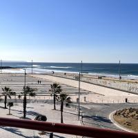O mar na frente de lux Caparica，位于卡帕里卡海岸的酒店
