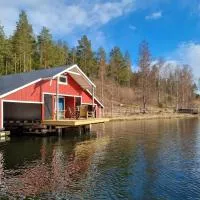 Boathouse，位于Mjällom的酒店