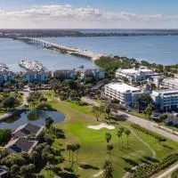 Marriott Hutchinson Island Resort & Beach Villas, Golf & Marina，位于斯图尔特的酒店