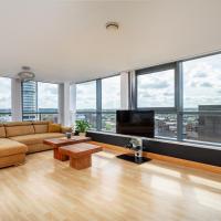 Leeds Most Stunning Penthouse! - Sleeps 8，位于利兹运河码头的酒店