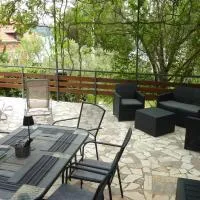 Holiday Home Blue ll 30 steps from the beach，位于克鲁塞沃的酒店