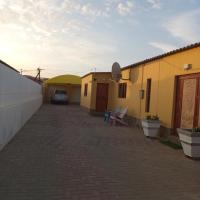 Scholtz Self-catering Accommodation，位于吕德里茨Luderitz Airport - LUD附近的酒店