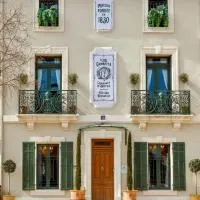 Le 215 Gambetta boutique hôtel en Provence,位于卡瓦永的酒店