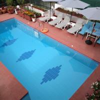 Villa in Panorama, Thessaloniki, with a swimming pool. Host: Mr. George，位于塞萨洛尼基帕农拉马的酒店