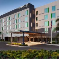 Courtyard by Marriott Winter Haven，位于温特黑文的酒店