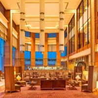 Courtyard by Marriott Ahmedabad，位于艾哈迈达巴德SG Highway的酒店