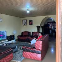 Yogi Home Stay Near Freetown Airport，位于弗里敦隆吉国际机场 - FNA附近的酒店
