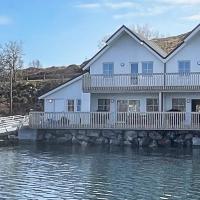 6 person holiday home in Dyrvik，位于Dyrvik的酒店