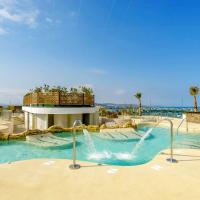 Seaside Serenity Oasis - High floor - Stunning Views，位于直布罗陀直布罗陀机场 - GIB附近的酒店