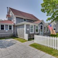 Beachy Block Island Home Walk to Ballards, Ferry!，位于新肖雷汉姆布洛克岛州机场 - BID附近的酒店