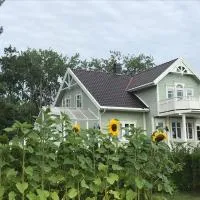 Ny Leilighet i Nevlunghavn，位于拉尔维克的酒店