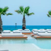 SENSEANA Sea Side Resort & Aquadventure，位于赫索尼索斯阿纳利普希区的酒店
