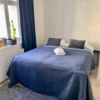 Wonder studio apartment prime location and commute in the heart of Kallio，位于赫尔辛基卡里欧的酒店