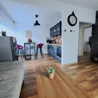 Apartman Twins Self Check in & Self Check Out，位于奥托查茨的酒店