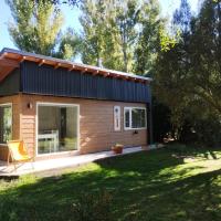 Casa nueva en Bariloche a orillas del Nahuel Huapi，位于圣卡洛斯-德巴里洛切圣卡洛斯德巴里罗切机场 - BRC附近的酒店