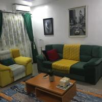 Luxury 2 bed apartment.，位于UsiefrunWarri Airport - QRW附近的酒店