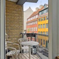 Great central apartment walking distance to metro，位于哥本哈根克里斯蒂安港的酒店
