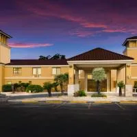 SureStay Plus Hotel by Best Western San Antonio North，位于圣安东尼奥的酒店