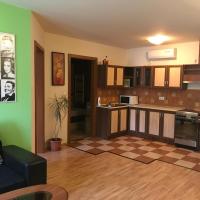 Árnyas Residence Apartman Pécs，位于佩奇Pécs-Pogány International Airport - PEV附近的酒店