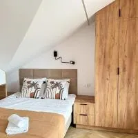 DMK Oak Studio near Warsaw-Modlin Airport，位于马佐夫舍地区新庄园的酒店