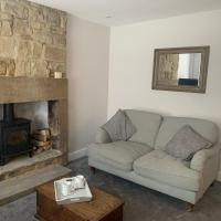 Tipsy Cottage Charming 2 bedroom home.，位于Burley in Wharfedale的酒店