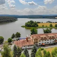 Riverdam Boutique Hotel，位于伊尔梅瑙的酒店