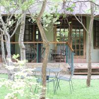 Twin bed lodge on natural African bush - 2111，位于布拉瓦约的酒店