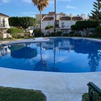 Malaga Chalet en Guadalmar，位于马拉加Guadalmar的酒店