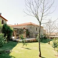 D'Autor Village，位于Valadares的酒店