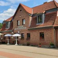 Landhotel & Restaurant Zum Krug im grünen Kranze，位于Pätower Steegen的酒店