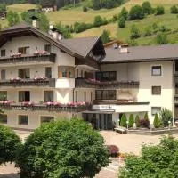 Garni Trojer，位于坎波图雷斯的酒店