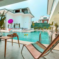 S-Cape Hotel Fethiye，位于费特希耶的酒店