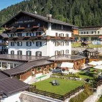 Wellness Hotel Bladen，位于萨帕达的酒店