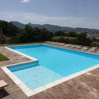 LA CEGNA，位于Montemaggio的酒店