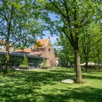 Hotel Kontakt der Kontinenten,位于苏斯特贝赫的酒店