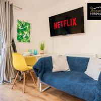 Bright and Cosy Studio Apartment by Jesswood Properties Short Lets With Free Parking Near M1 & Luton Airport，位于卢顿伦敦卢顿机场 - LTN附近的酒店