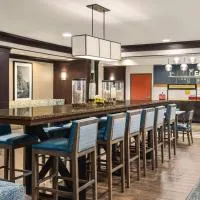 汉普顿奥尔巴尼酒店,位于新奥尔巴尼的酒店