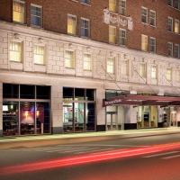 DoubleTree Suites by Hilton Hotel Detroit Downtown - Fort Shelby，位于底特律Downtown Detroit的酒店