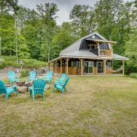 Secluded Marathon Hideaway w/ Fire Pit + Views!，位于Marathon的酒店