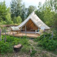 Fristad Glamping Tent Vitsand，位于Gunsjögården的酒店