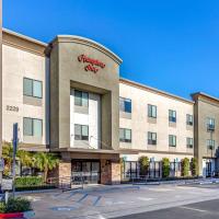 卡尔斯巴德北圣地亚哥县汉普顿酒店，位于卡尔斯巴德McClellan-Palomar Airport - CLD附近的酒店