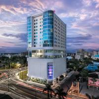 Embassy Suites By Hilton Sarasota，位于萨拉索塔Central Sarasota的酒店