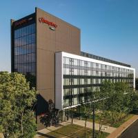 Hampton By Hilton Warsaw Reduta，位于华沙的酒店