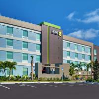 Home2 Suites by Hilton Fort Myers Colonial Blvd，位于迈尔斯堡的酒店